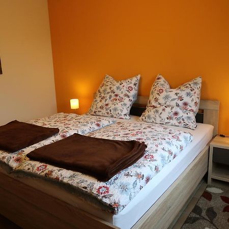 Ferienwohnung Neuborner-Hof Андернах Екстер'єр фото